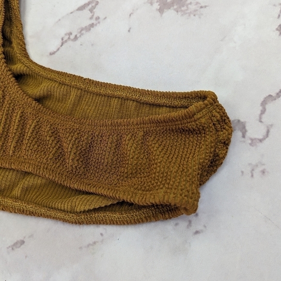 Good American Swim Top Womens 1 2 Medium Bronze Brown Crinkle One Shoulder - Picture 3 of 9